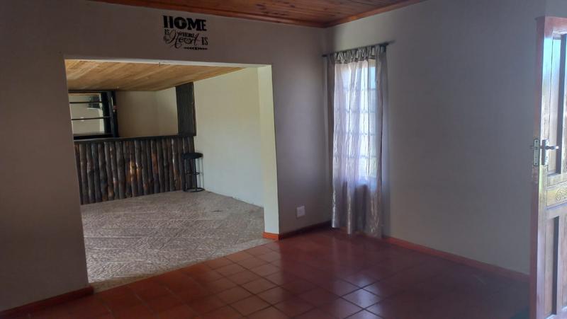 3 Bedroom Property for Sale in Overbaakens Eastern Cape